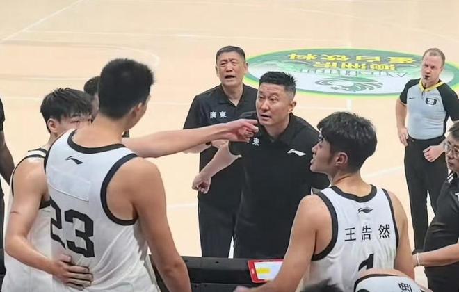 和杜锋矛盾公开，徐昕提出交易自己！CBA球员也可以行使NBA特权