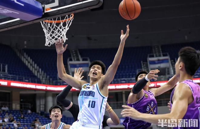 夏季联赛又将迎来“齐鲁德比”！青岛男篮轻取北控强势出线，淘汰赛将遭遇山东男篮