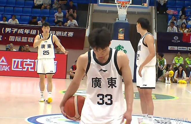 没他不行！CBA最强小外援或被广东队挖走，保送杜锋躺进总决赛？