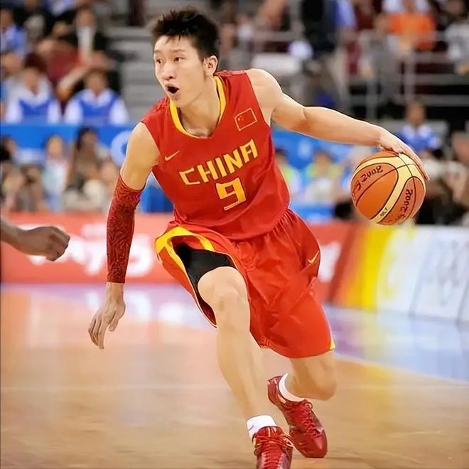 又一个超2米的国产后卫！偶像是詹姆斯，能达到孙悦的水平吗？