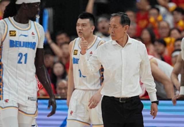 北京首钢19分大胜！许利民拒绝爆冷，马帝昂首秀11分，翟晓川21分