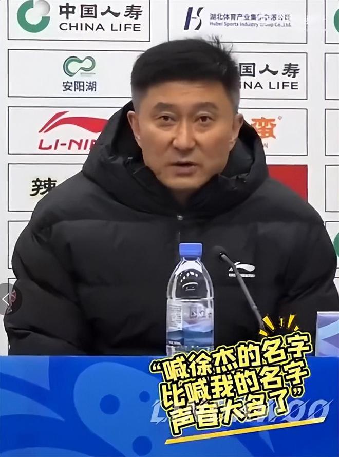 广东一夜3消息！杜锋吃徐杰醋，张皓嘉被彻底放弃，麦考尔复出