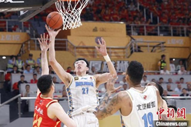 CBA总决赛：北京险胜广厦扳回一局 总冠军归属仍存悬念