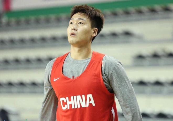 赵睿拉伤比较严重，广东宏远七连胜，上海外援古德温世预赛25+8+8