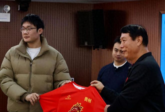 当老板了！丁彦雨航成为球队老总，携手CBA名将，冲击四强