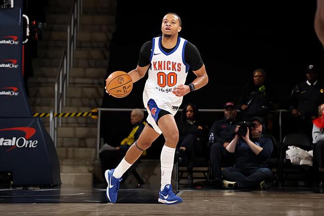 CBA球队对尼克斯二队后场很有兴趣，这可能是个不错的思路？