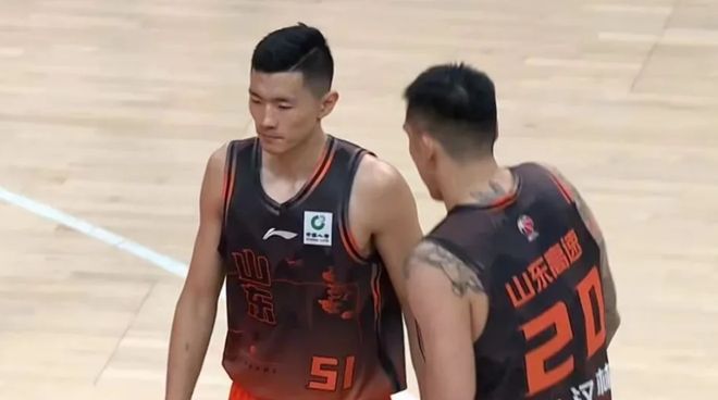 CCTV5+直播！山东男篮VS北控，邹雨宸朱松玮缺阵，邱彪：冲开门红